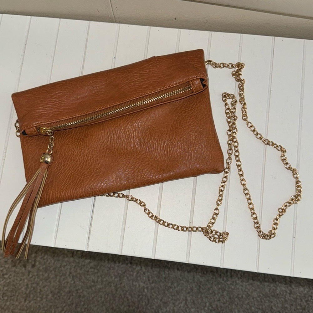 Street Level Crossbody leather bag with tassel
